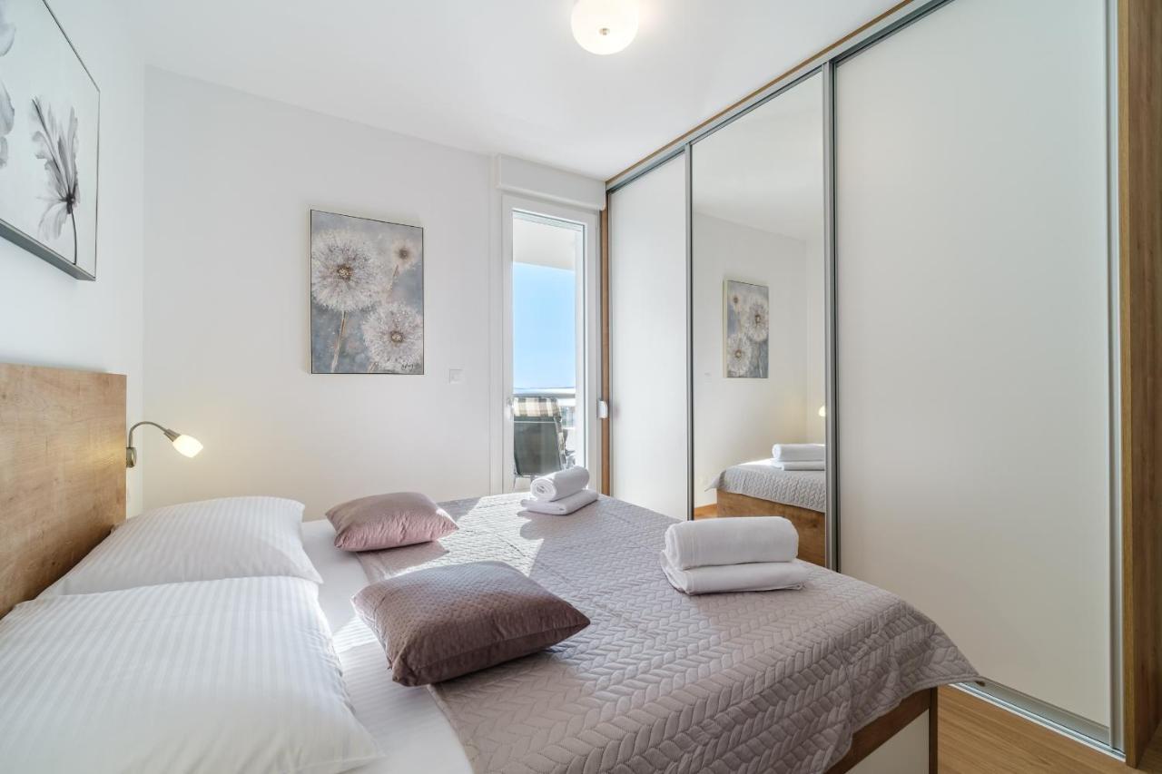 Ferienwohnung Golden View 7 Split Exterior foto